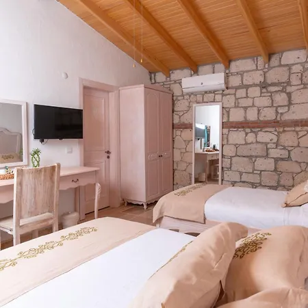 فورا فندق ألاتشاتي