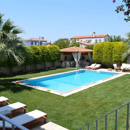 Fora Hotel 2*