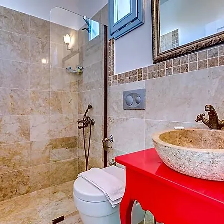 فندق فورا ألاتشاتي