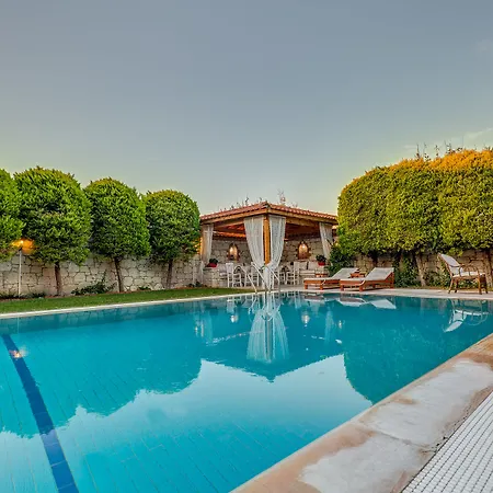 Fora 2* Alacati